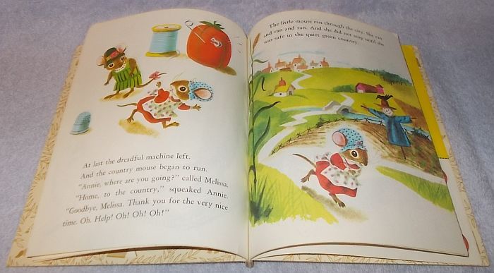 Little Golden Book Country Mouse and the City Mouse Richard Scarry - Books