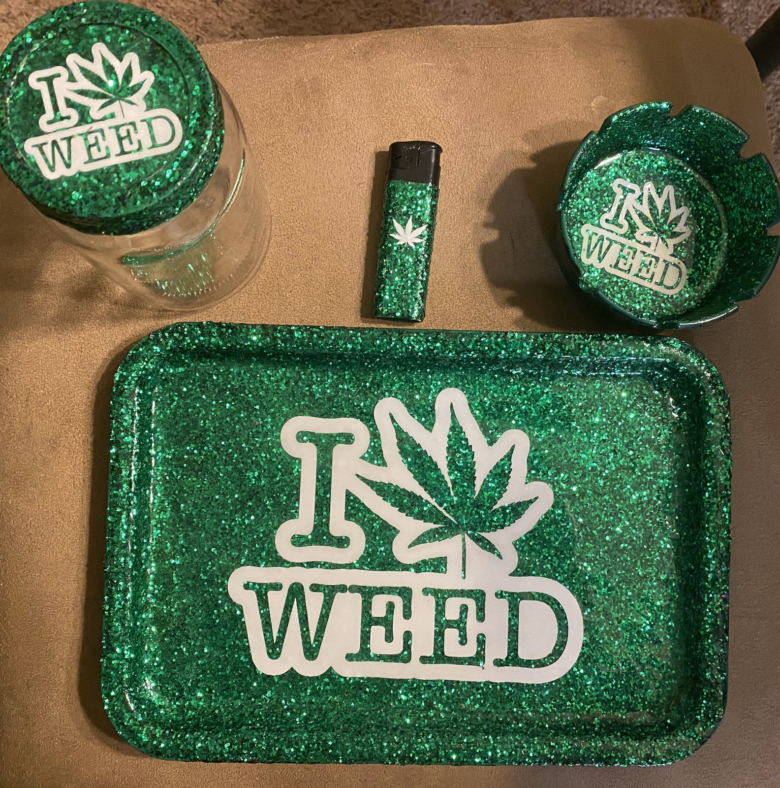 Rolling tray Glitter I LOVE WEED Slightly Unusual