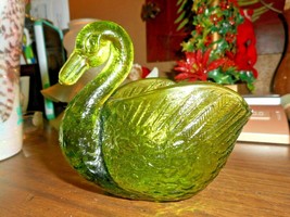 GREEN CLEAR GLASS SWAN DISH VASE FLOWER POT MOLDED FEATHERS FLAT BOTTOM - $24.74