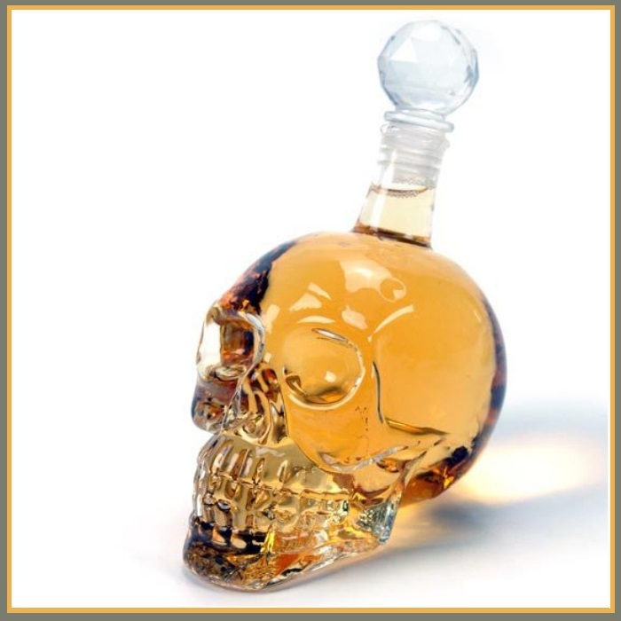 Blown Glass Skull Display for Alcohol 500 ml Bottle Decanter Comes w