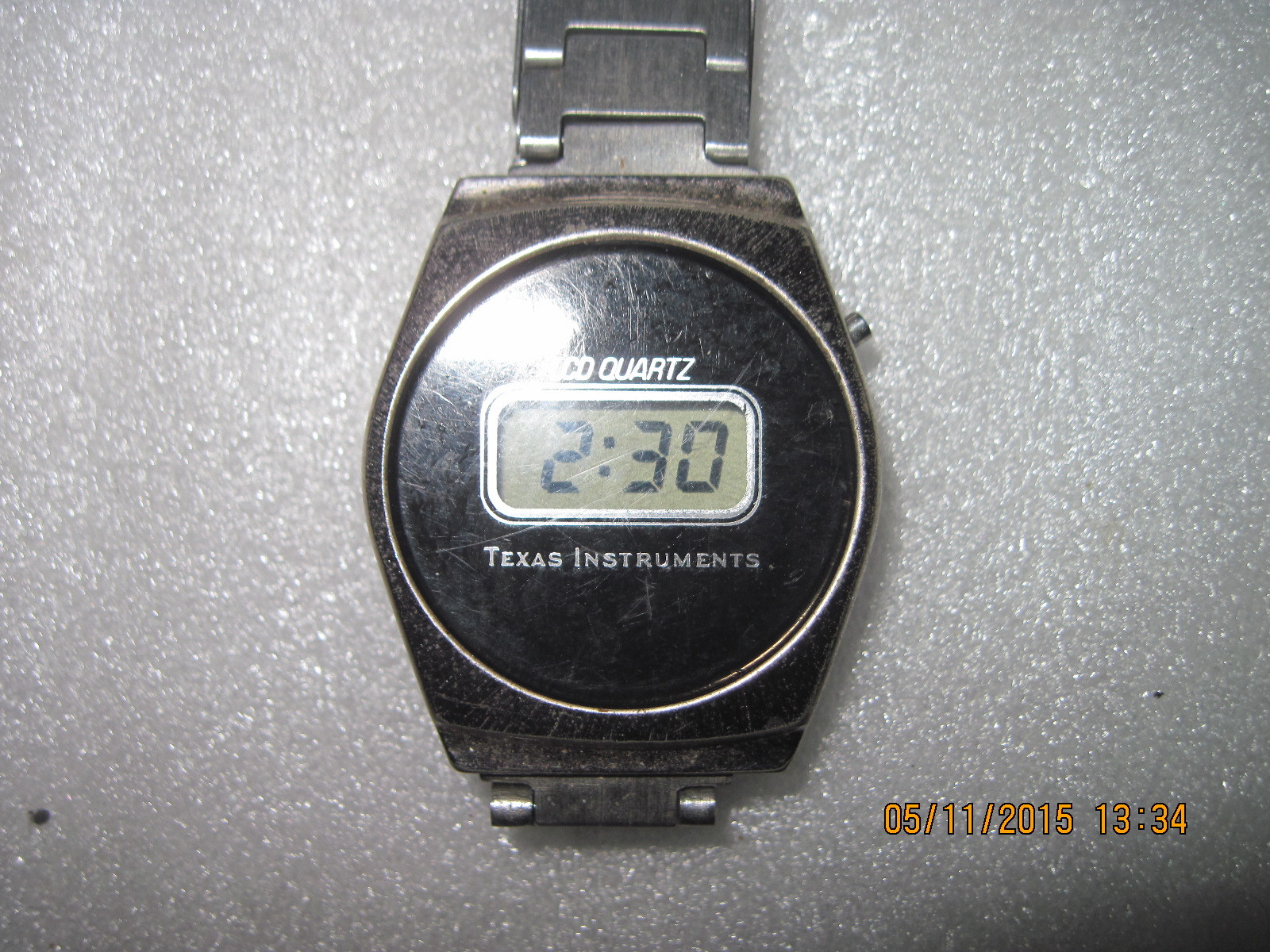 texas instruments lcd quartz watch