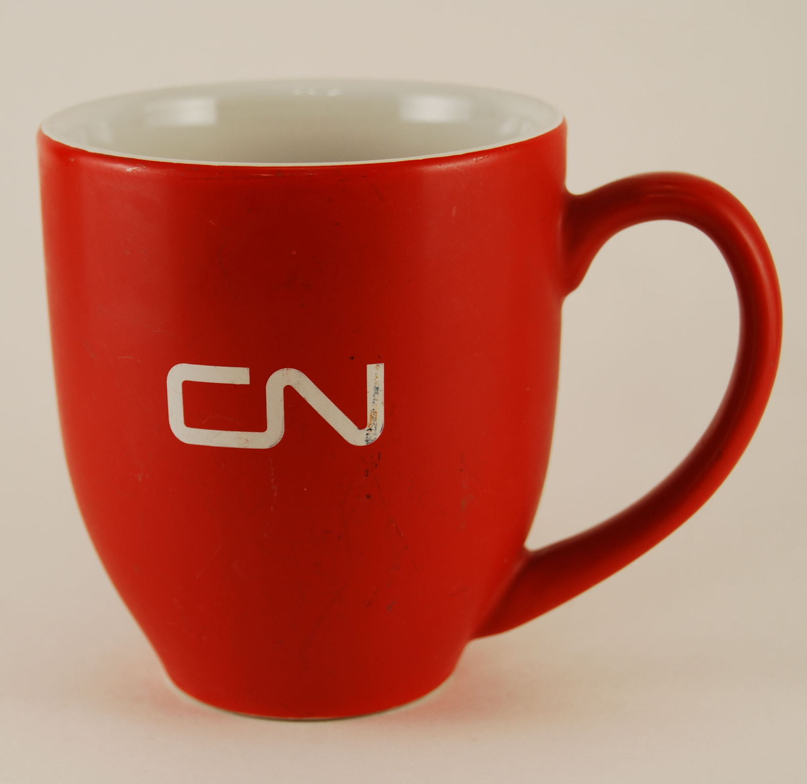 train-ceramic-coffee-mug-cup-red-cn-logo-canadian-national-railway