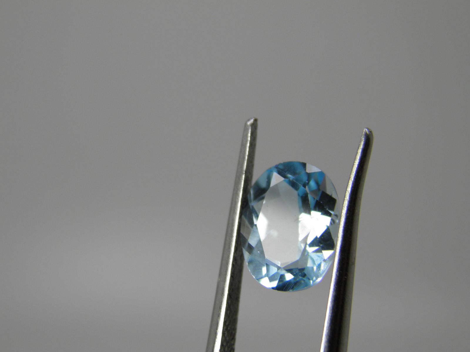 3.37ct Loose Oval Blue Topaz Calibrated 10x8mm - Topaz