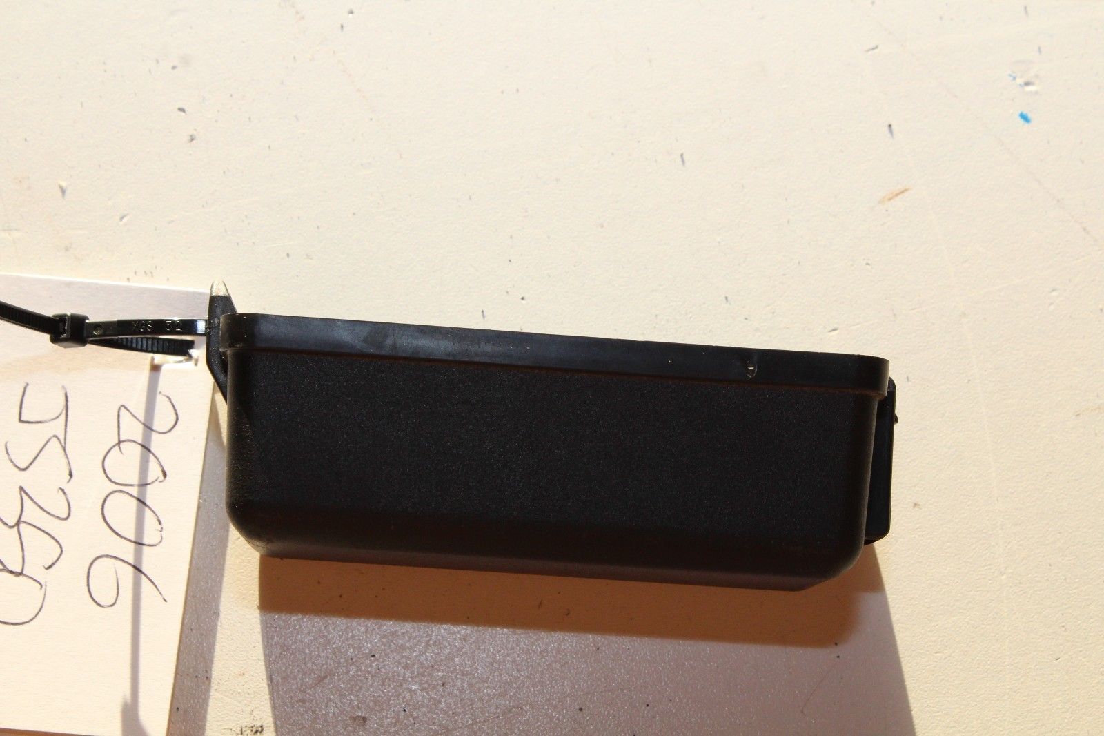 20062008 LEXUS IS250 IS350 ABS ENGINE FUSE RELAY BLOCK BOX UPPER COVER