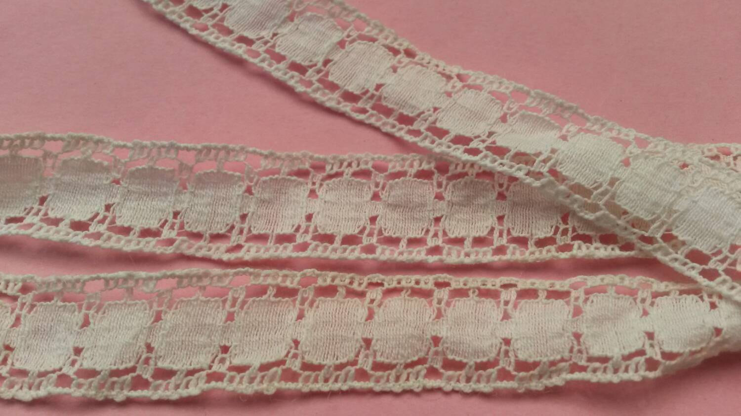 2 Yards WHITE cotton antique vintage lace trim, embroidery trim 6/10 inch wide