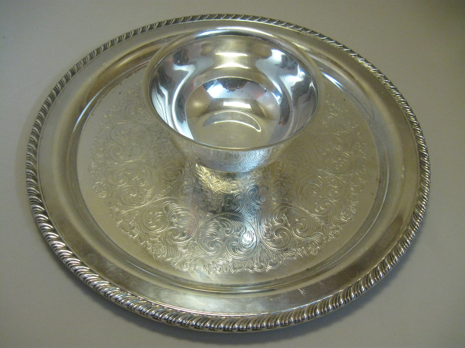 Silver Plate Chip Dip Bowl Attach Tray Flower Leaf Design Wm A Rogers