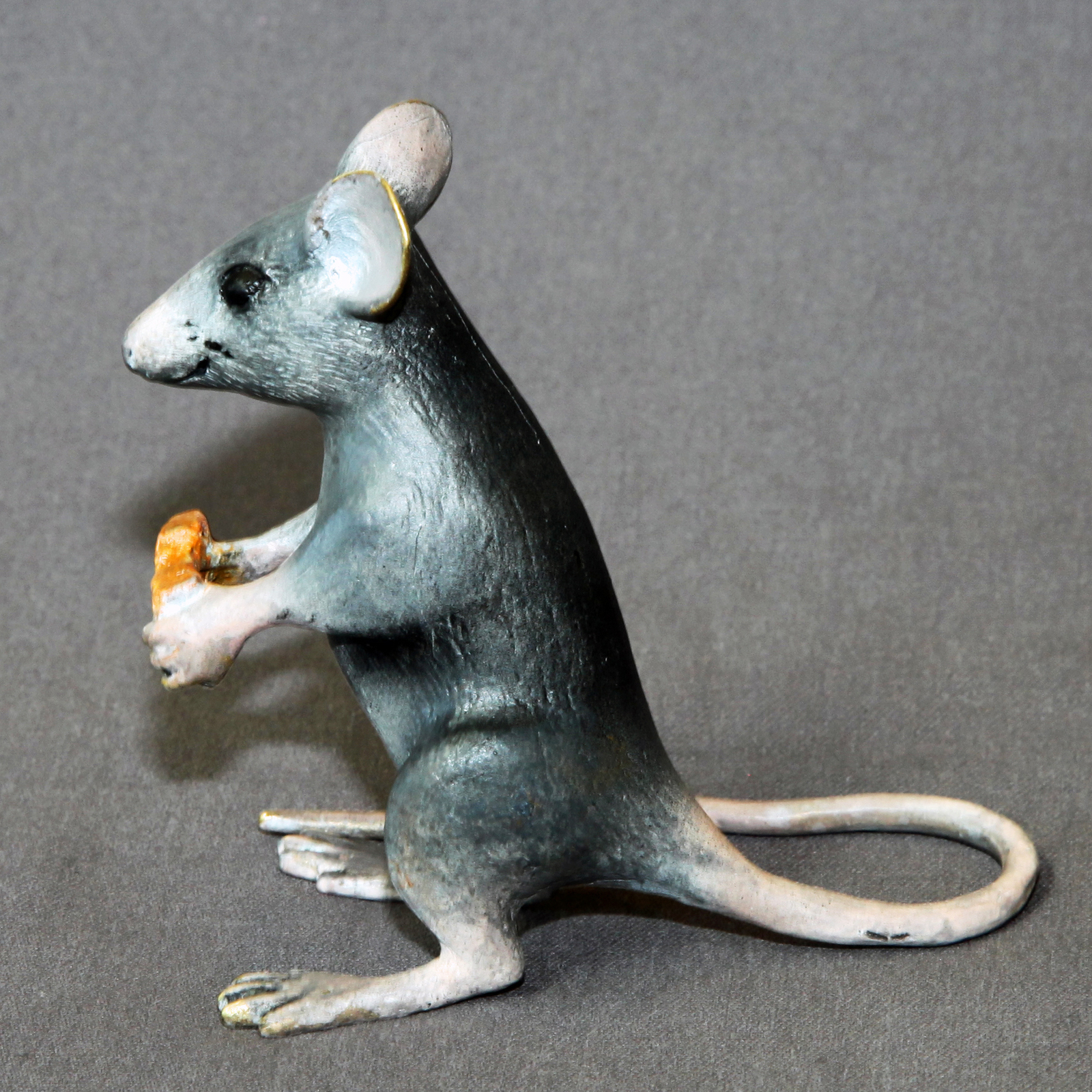 mouse figurine toy