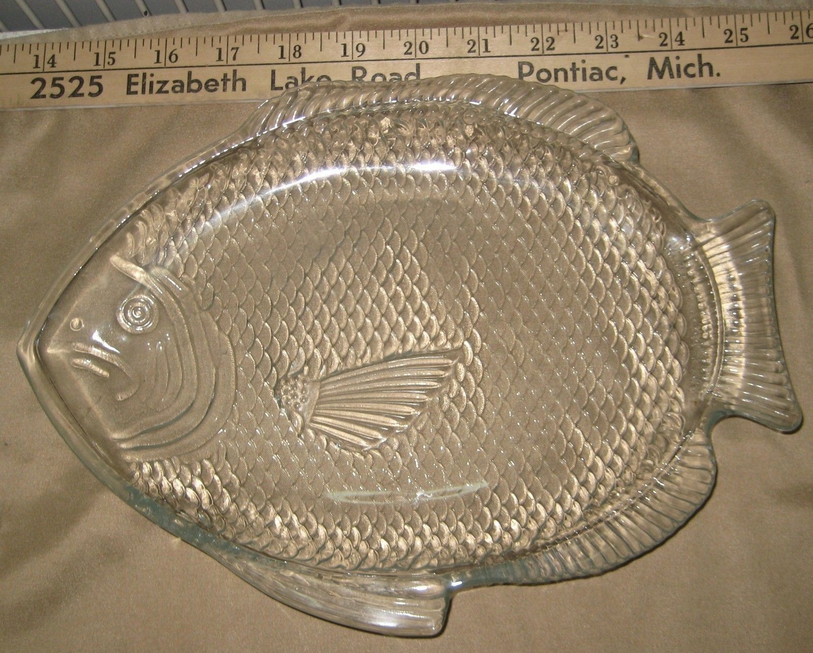 Fish Shaped VTG Clear Glass Dinner Plate Oven Proof USA Other