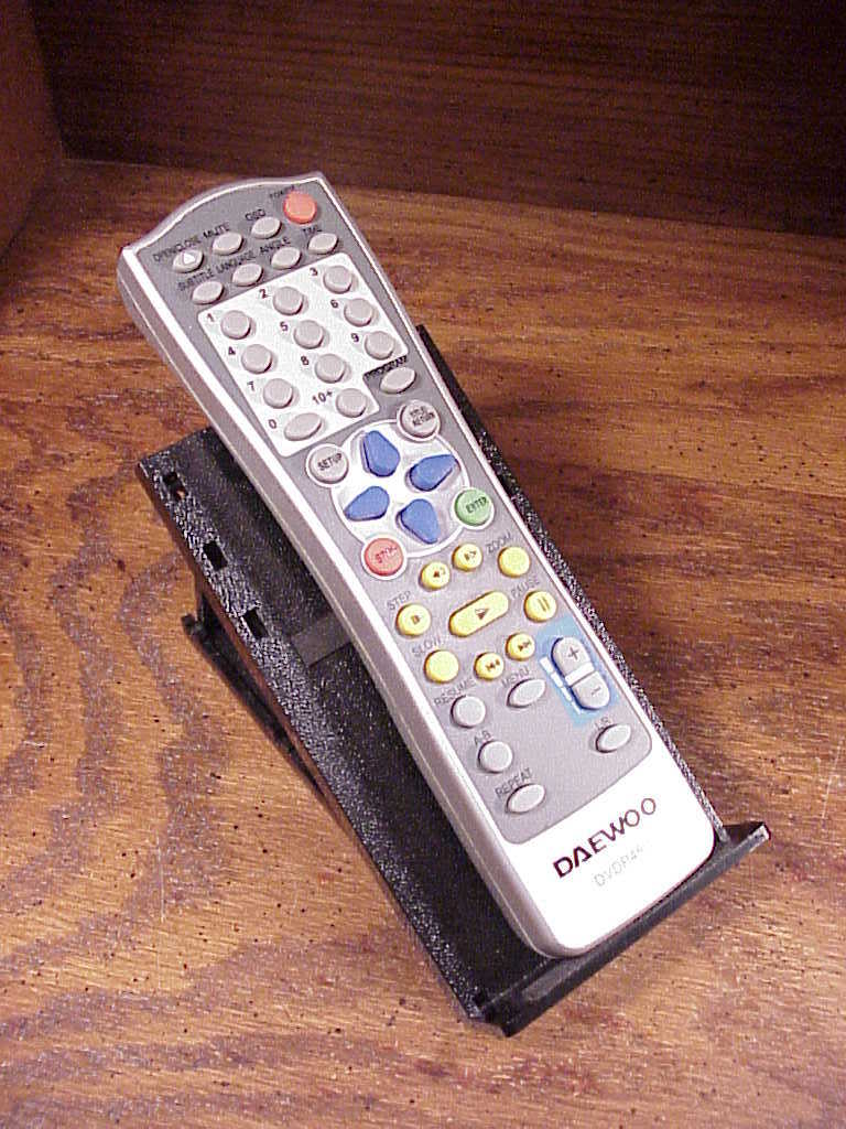 Daewoo DVD Remote Control, no. DVDP480, used, cleaned and tested