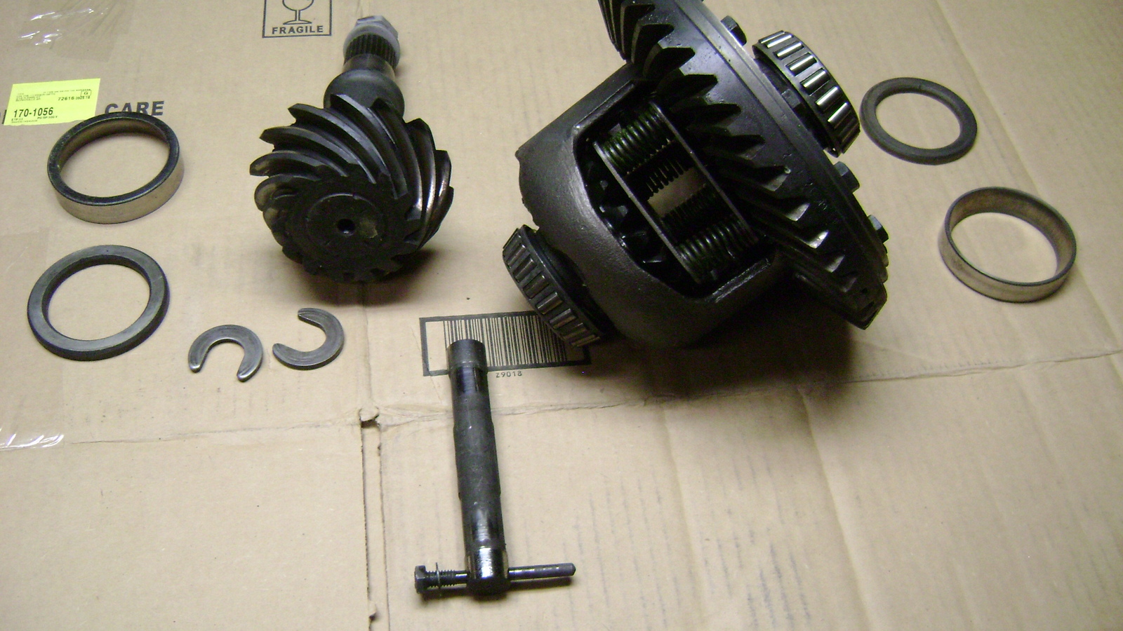 chevy truck 12 bolt posi unit w/gears 3.07 1972 c10 Automatic