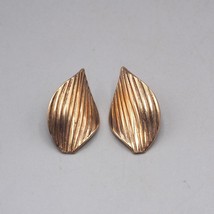S l1600 thumb200
