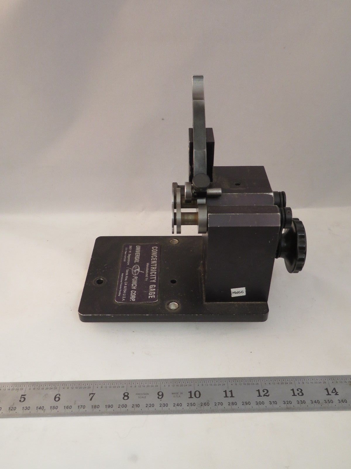Universal Punch Corp Concentricity Gage 5026JB MW66 Inspection Gauges