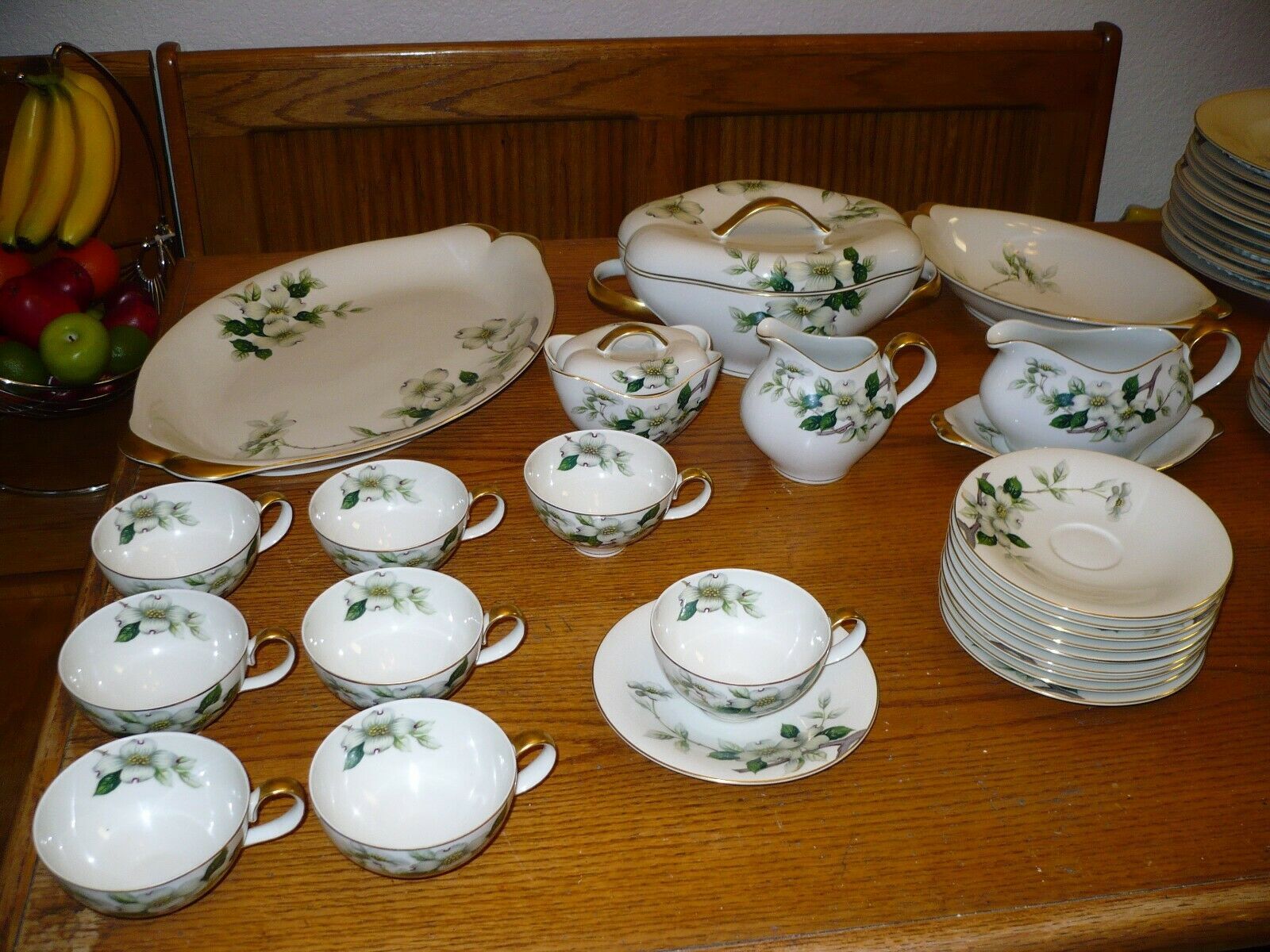 Meito Norleans China Occupied Japan Livonia Dogwood 83 Piece Set WOW