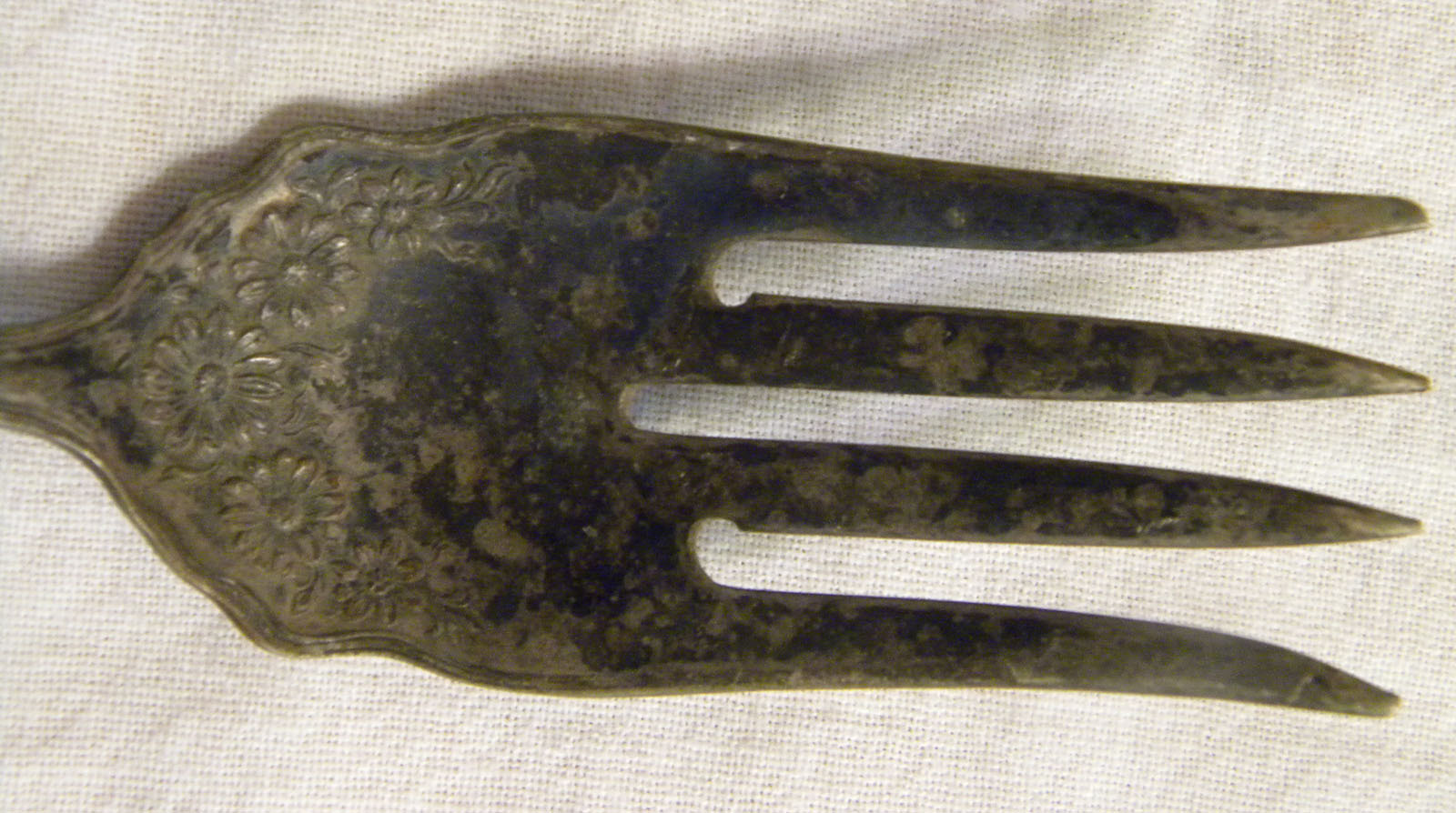 7available /"A/" Antique 1835 R.Wallace Buckingham fork
