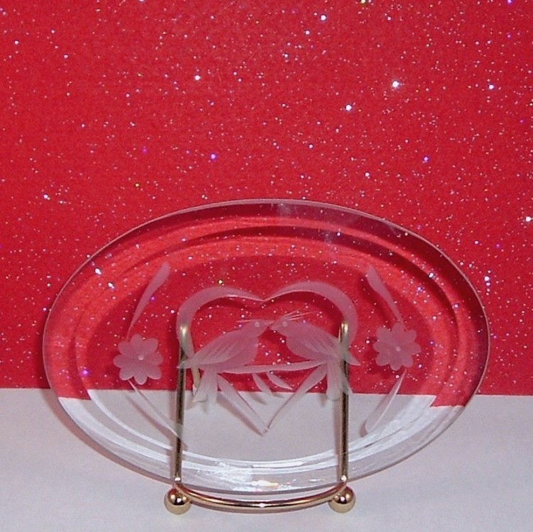 Love Birds Kissing Plaque Stand Beveled Glass Collectible Home Decorative - $9.99