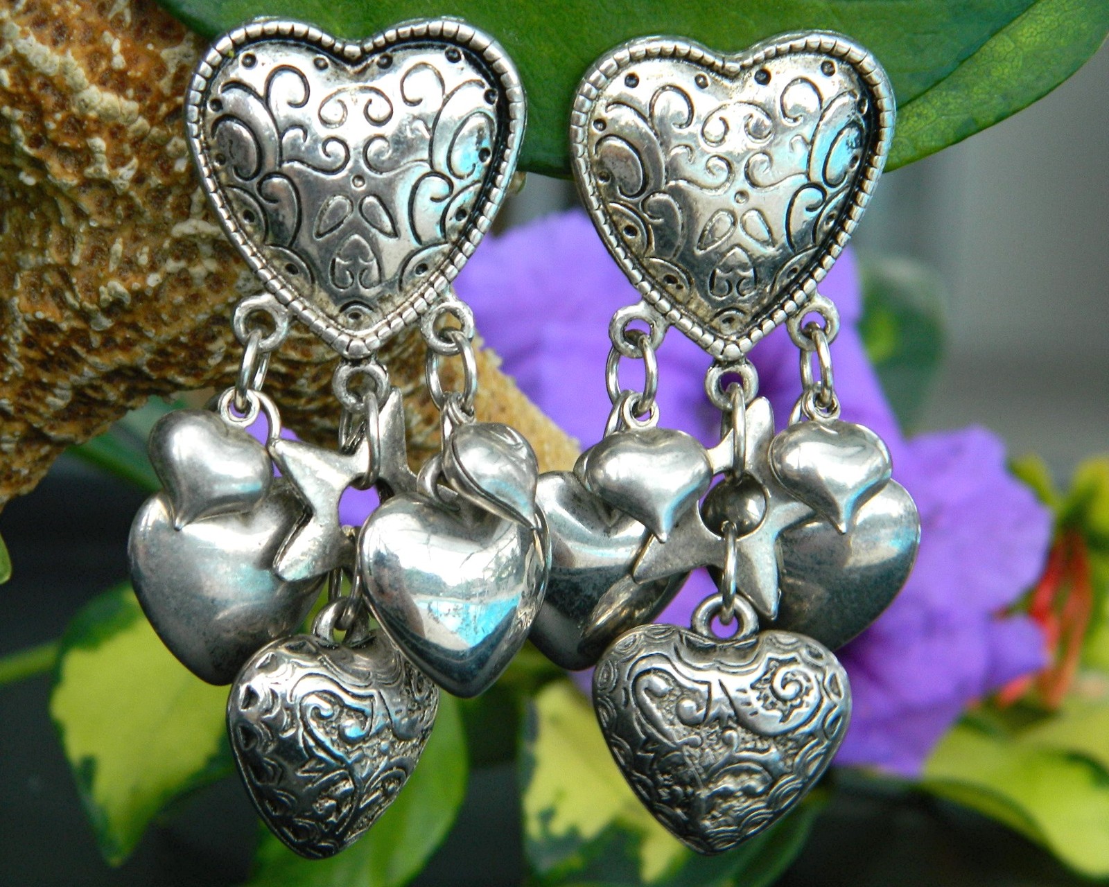Retro Antique Silver Filigree Puffy Heart Dangling Earrings
