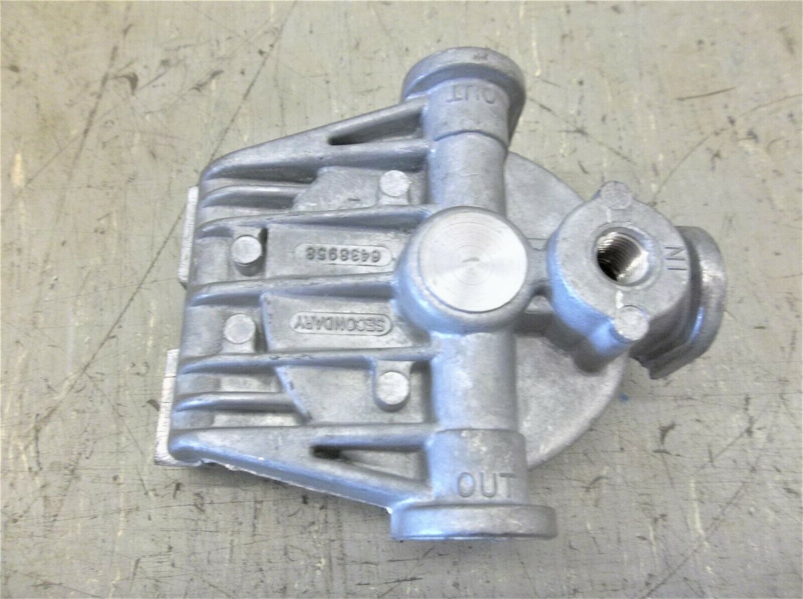 Baldwin Coolant SpinOn Filter Base for 11/1616 Threads CFB5000