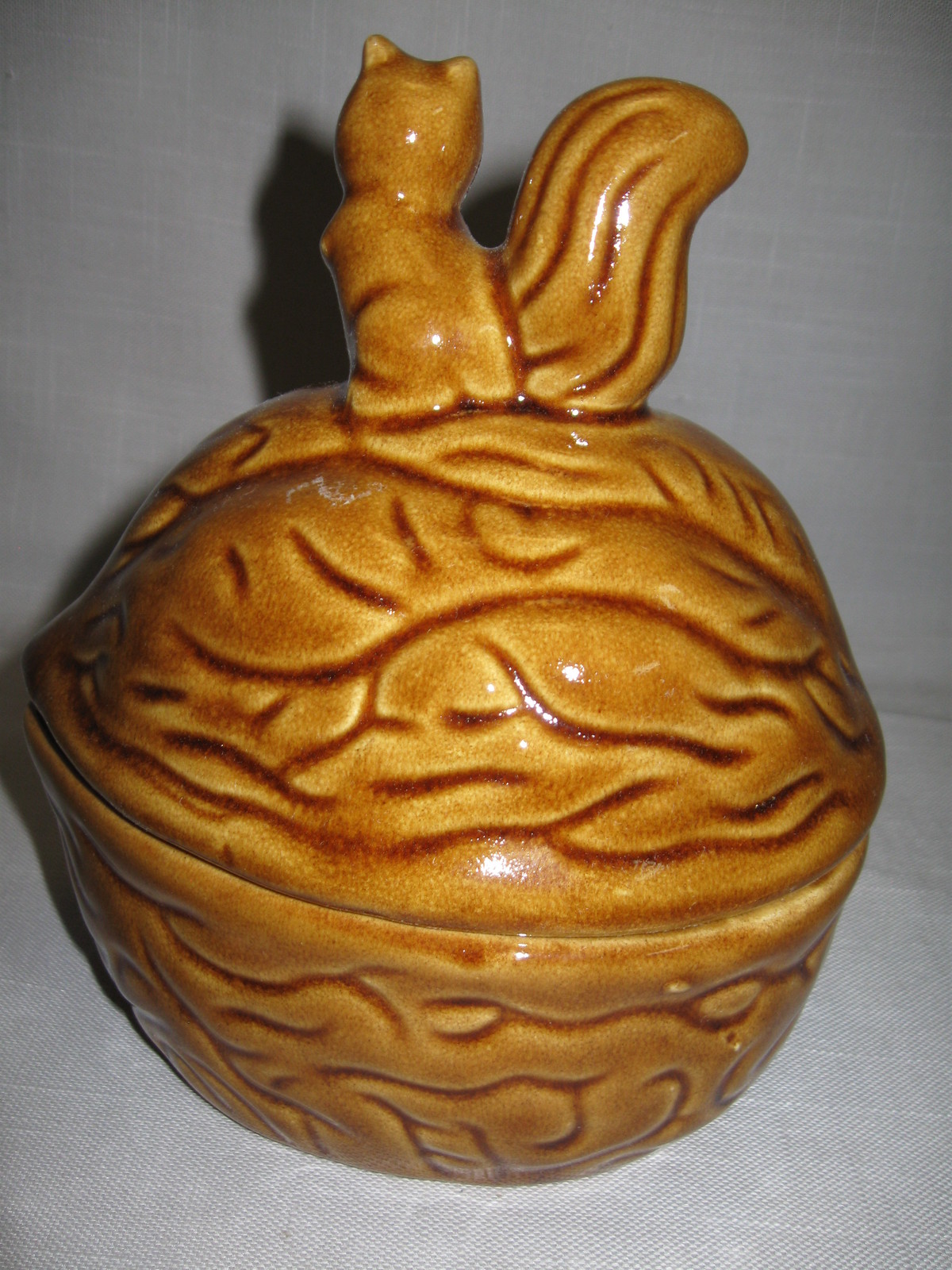 Walnut Squirrel With Acorn Canister Cookie Candy Jar Ceramic Animals