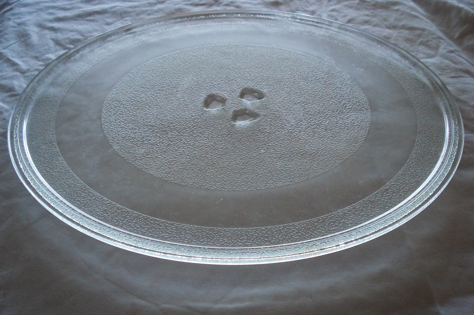 GE G.E. Spacemaker Microwave Wall Mount Bracket Over the Range. Major