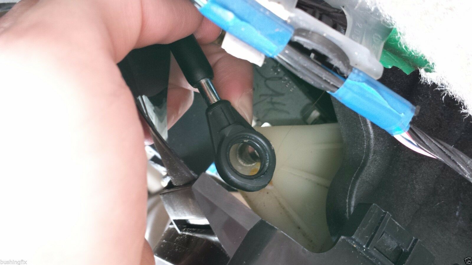 Automatic Transmission shift linkage cable bushing for Titan Car