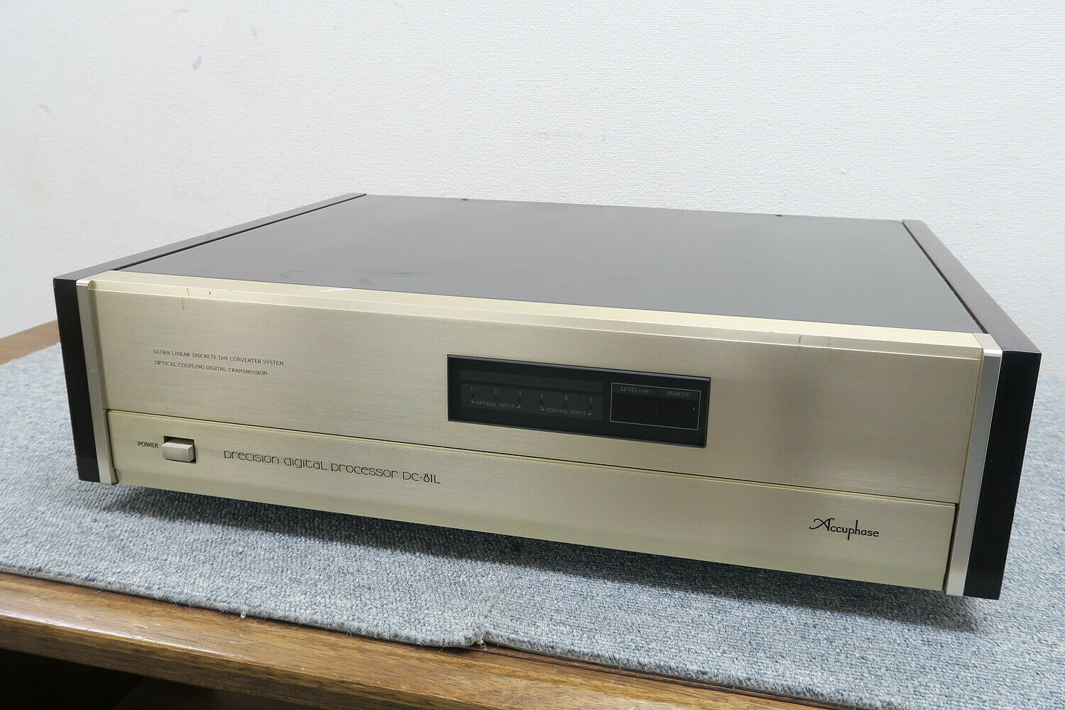 Used Accuphase DC-81L D/A Converters for Sale | HifiShark.com