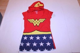 Women's Wonder Woman M (7/9) NWT Hooded Shirt DC Comics - $18.69