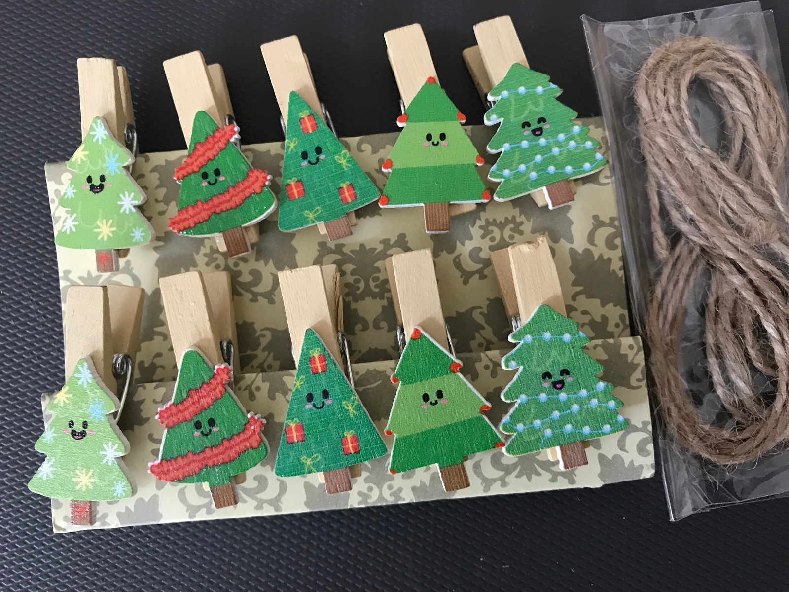 10pcs Christmas Party Gifts Favors,Photo Clips,Paper Pegs,Wooden clothespins
