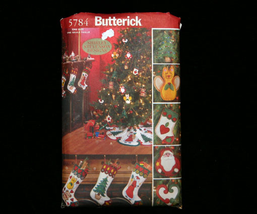 Butterick 5784 Pattern Christmas Stocking, Tree Skirt, and Ornaments ...