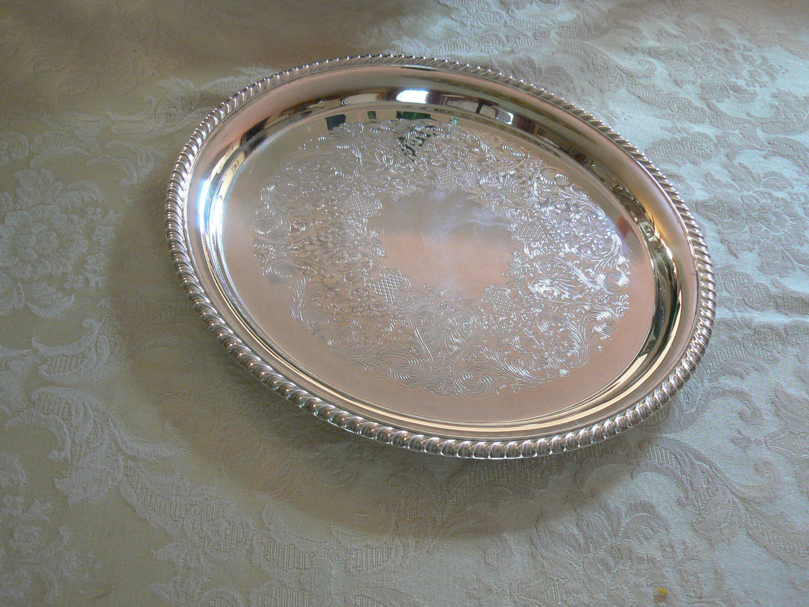 Vintage Wm Rogers & Son Silver Plate Scrolled Round Serving Platter ...