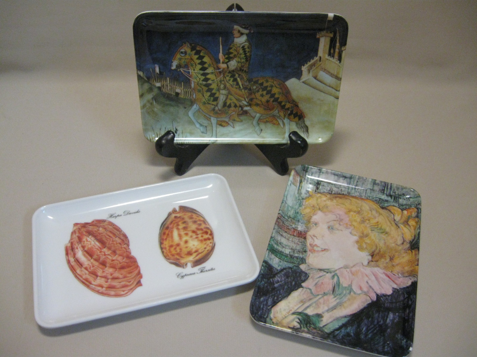 Decorative & Rde Acrylic Plastic Qty 3 Trinket Dish Plate Tray Made In