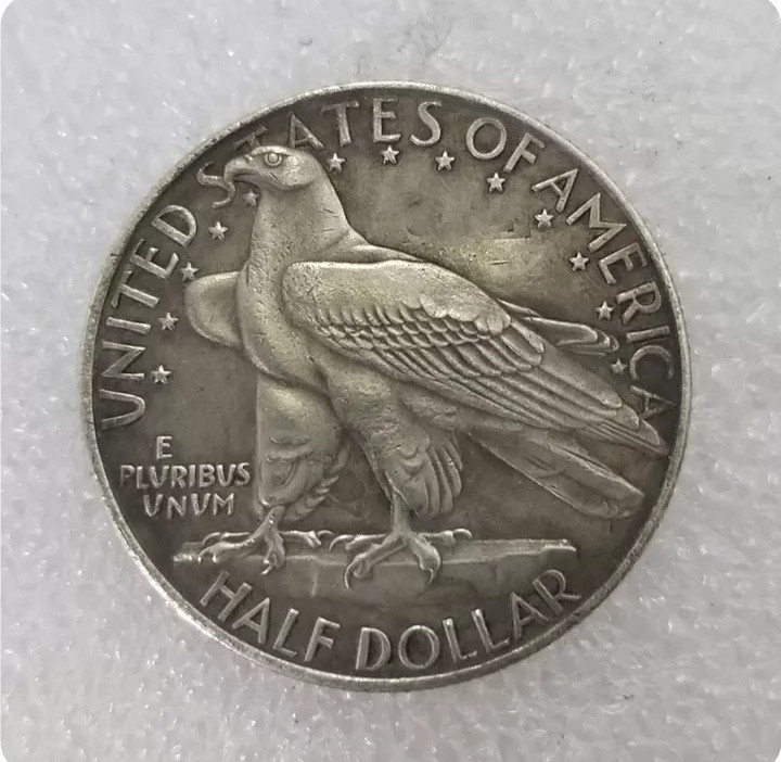 1935 Connecticut Charter Oak Half Dollar USA American Commerative