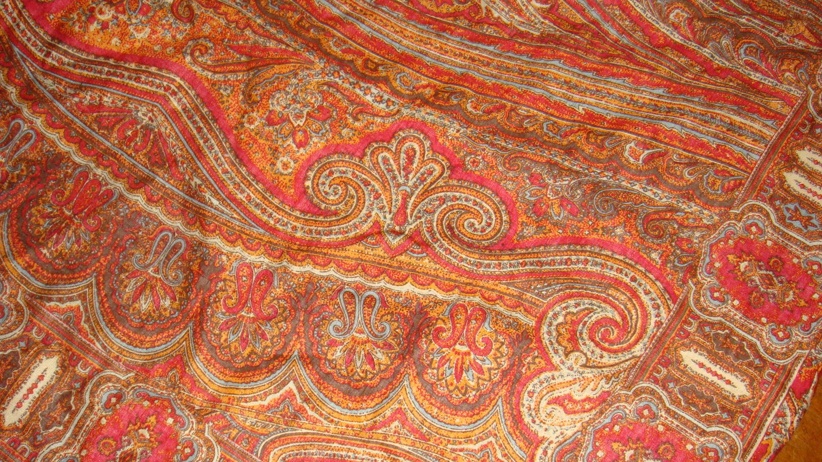 Pottery Barn Lara Red Paisley 24 X 24 Inch Decorative Pillow Cover Rare
