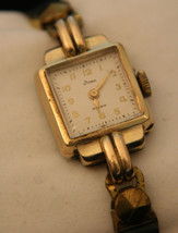 Vintage 1940's smooth running Stowa ladies' Swiss 15J gold dress wristwatch - $100.00