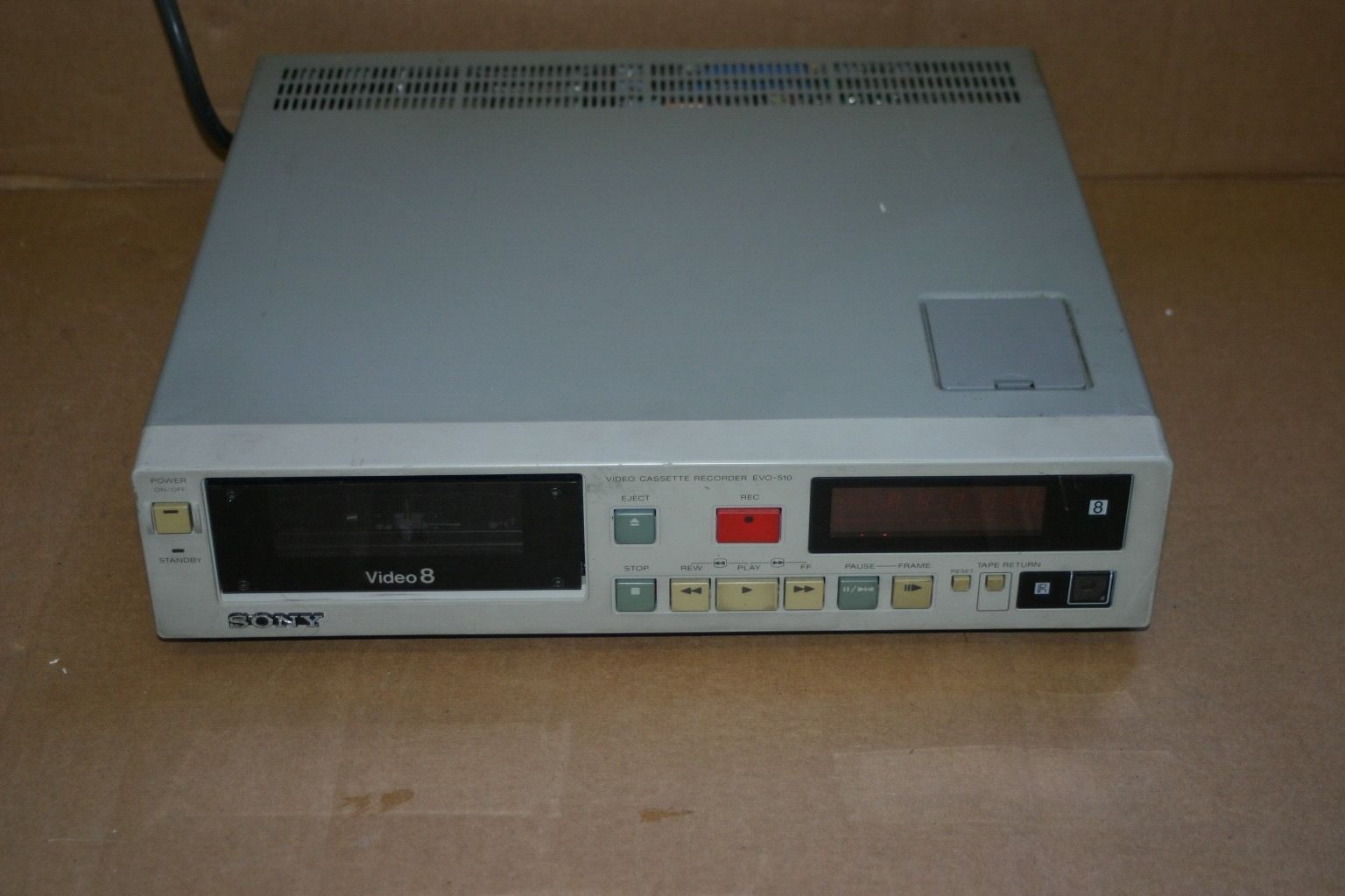 SONY EVO510 Industrial Professional Grade Video8 8mm VCR Video