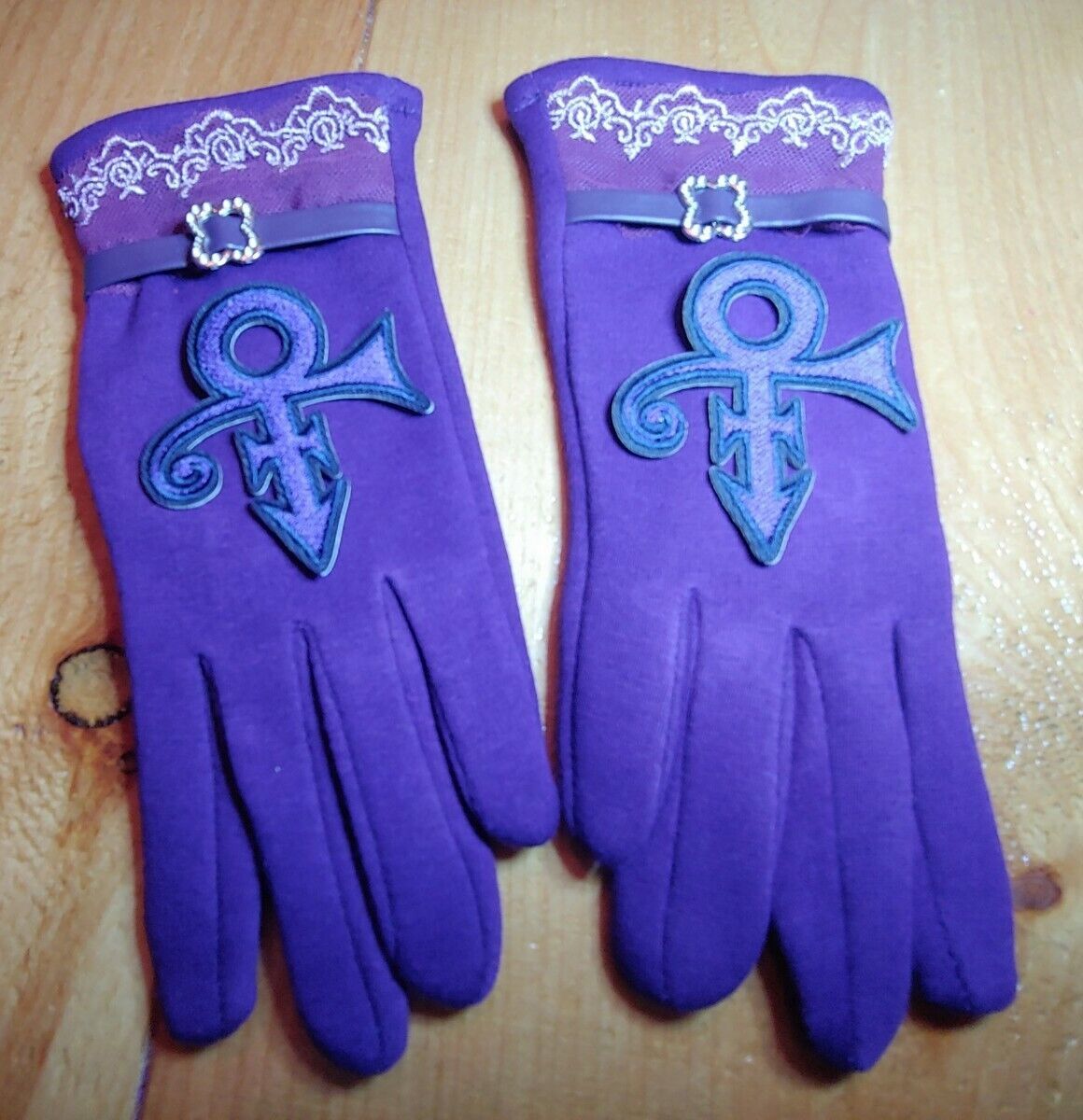 Prince Rogers Nelson Inspired Purple Touch Screen Love Symbol Woman's Gloves