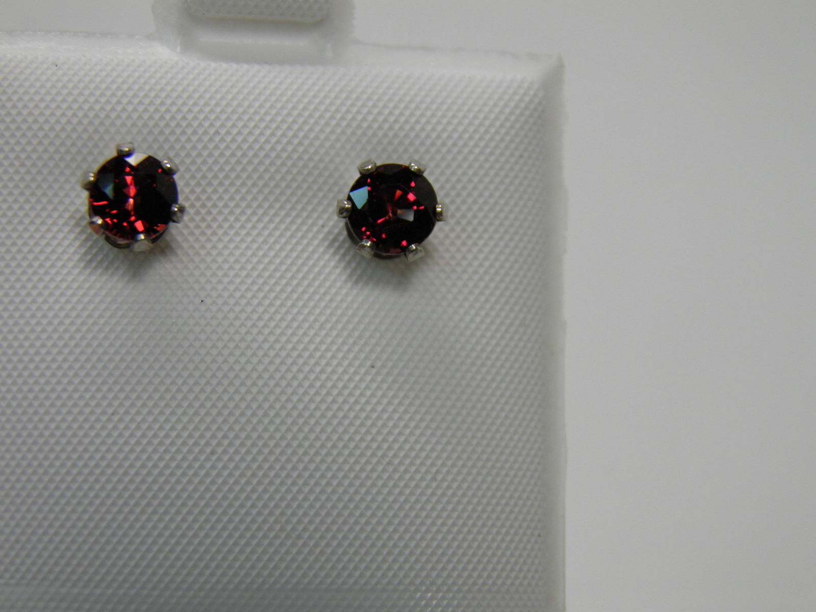 New Sterling Silver stud earrings ~ 1.50ctw Rhodolite Garnets 5mm