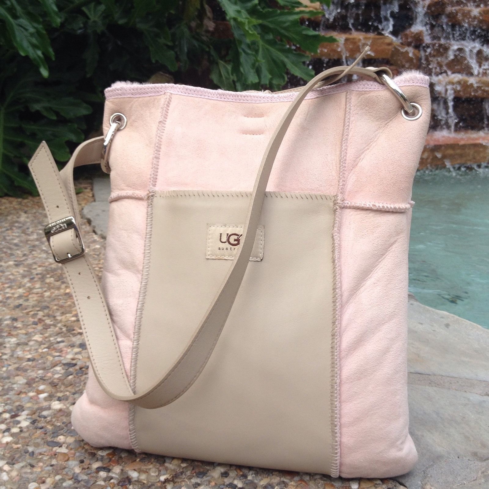 Authentic UGG Patch Rail Messenger Pink Suede Leather Handbag Sheepskin