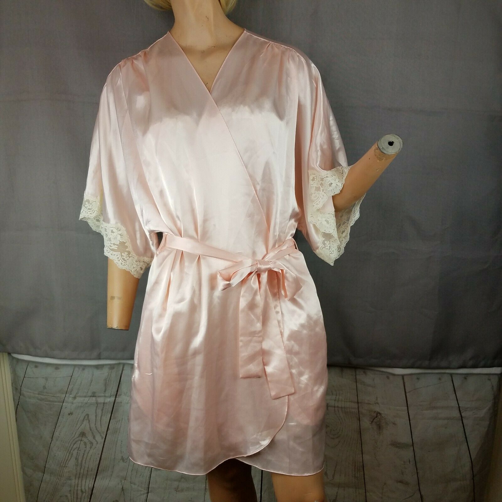 Womens Short Pink Peignoir Robe & Nightgown Negligee Set Size S Satin ...