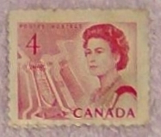 4 Cent 1967 Canada Canadian Centennial Stamp Queen Elizabeth - $1.99