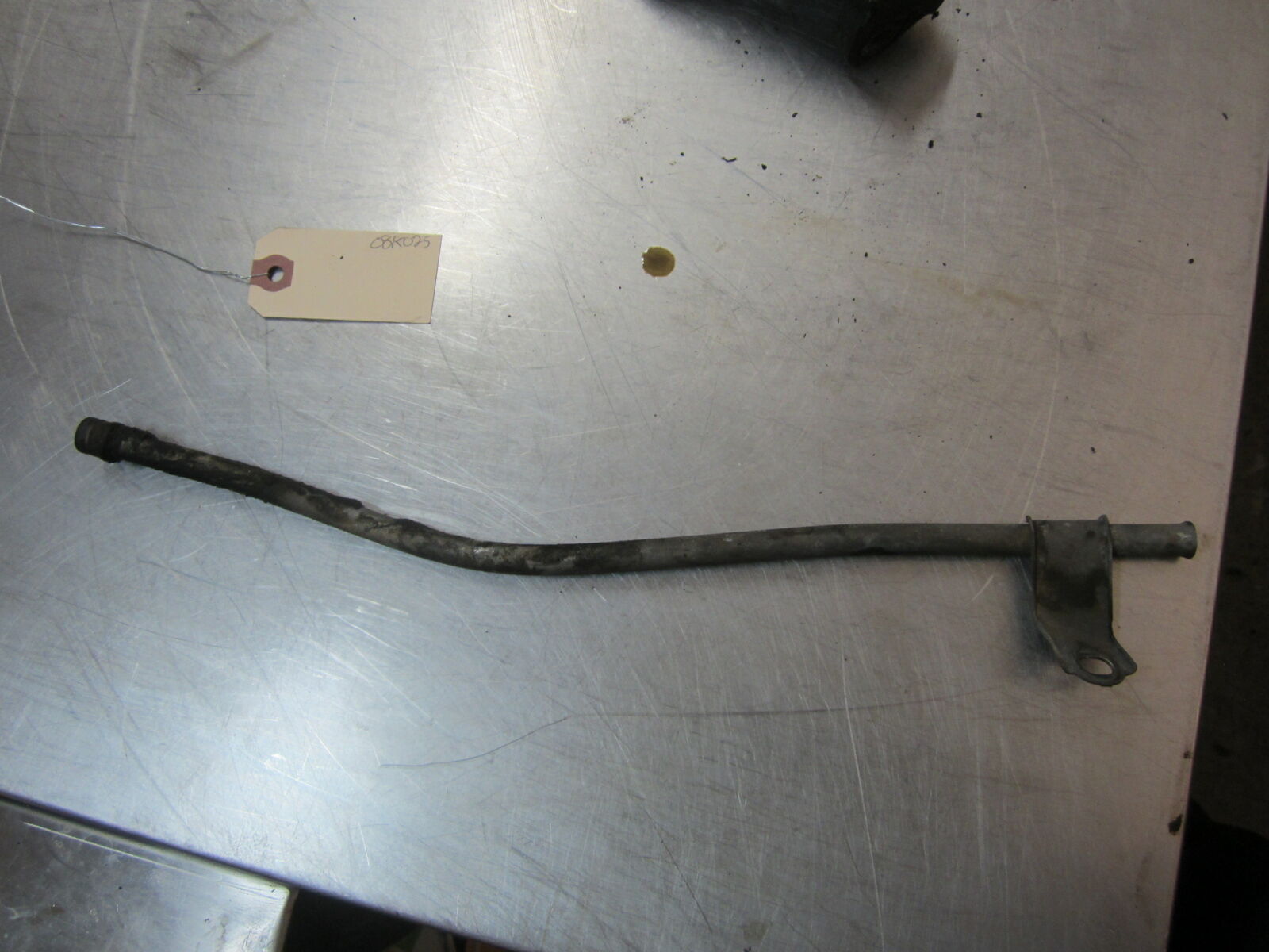 08K025 ENGINE OIL DIPSTICK TUBE 1998 Toyota 3.4 Car & Truck