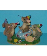 VINTAGE CHARMING TAILS PARTY ANIMALS FIGURINE - $17.00
