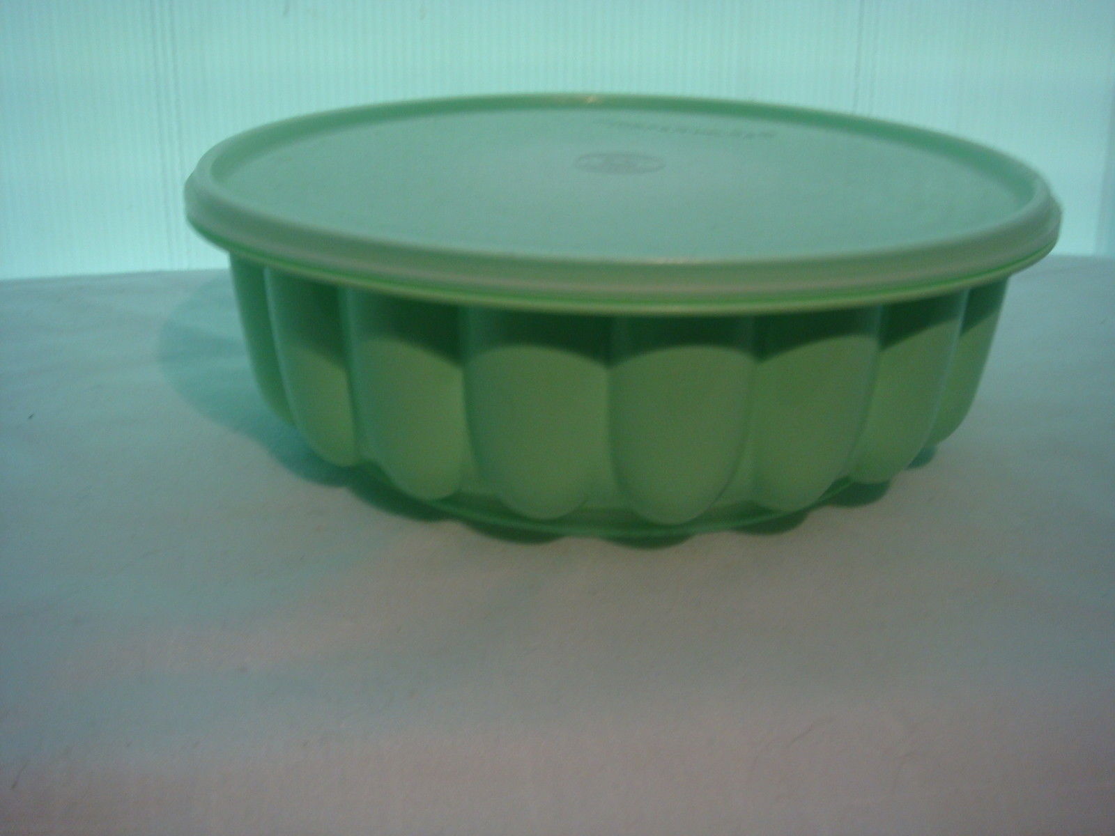 VINTAGE TUPPERWARE JELLO MOLD 1960'S 3 PCS. Jello Molds