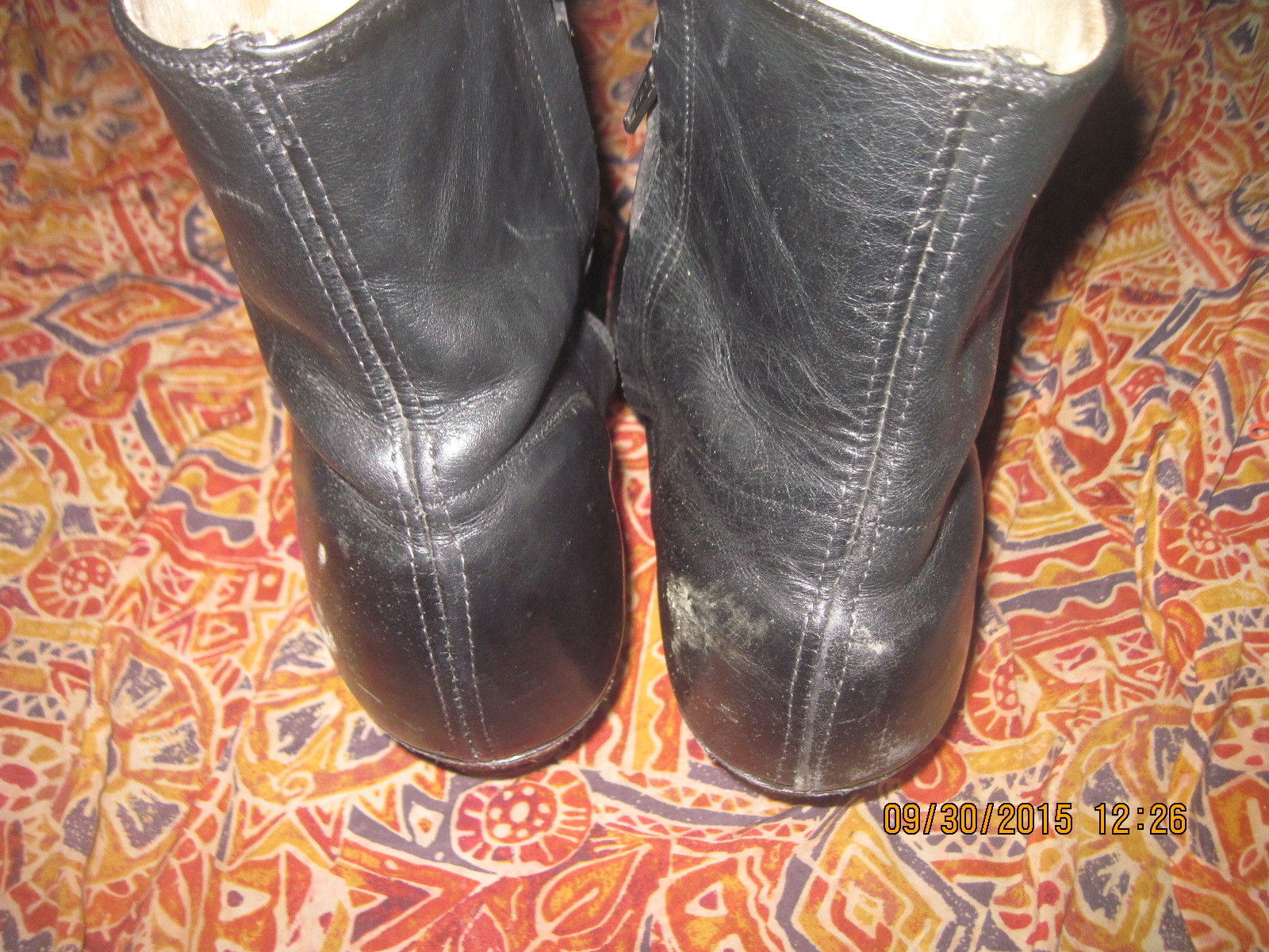 MEN'S LEATHER WESTERN ANKLE BOOTS W/ YKK ZIPPER IN BLACK, SIZE 9.5