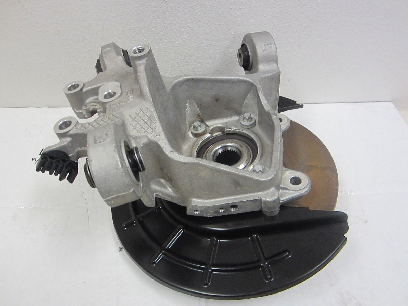 2015 - 2017 CHRYSLER 200 AWD LEFT REAR SUSPENSION KNUCKLE & ROTOR #51 ...