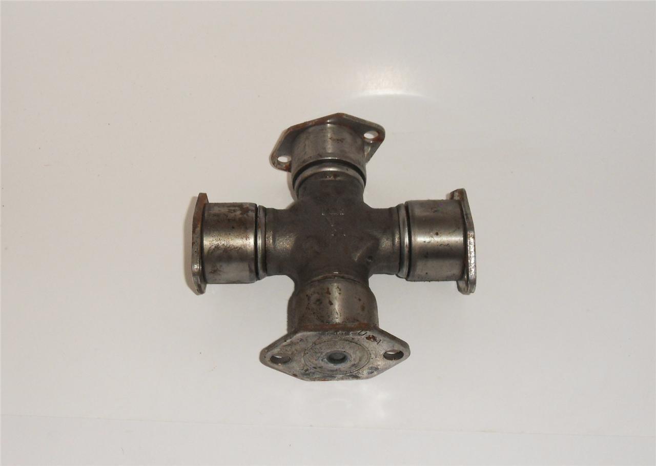 Napa 304 1092031a Heavy Duty UJoint NOS Car & Truck Parts & Accessories