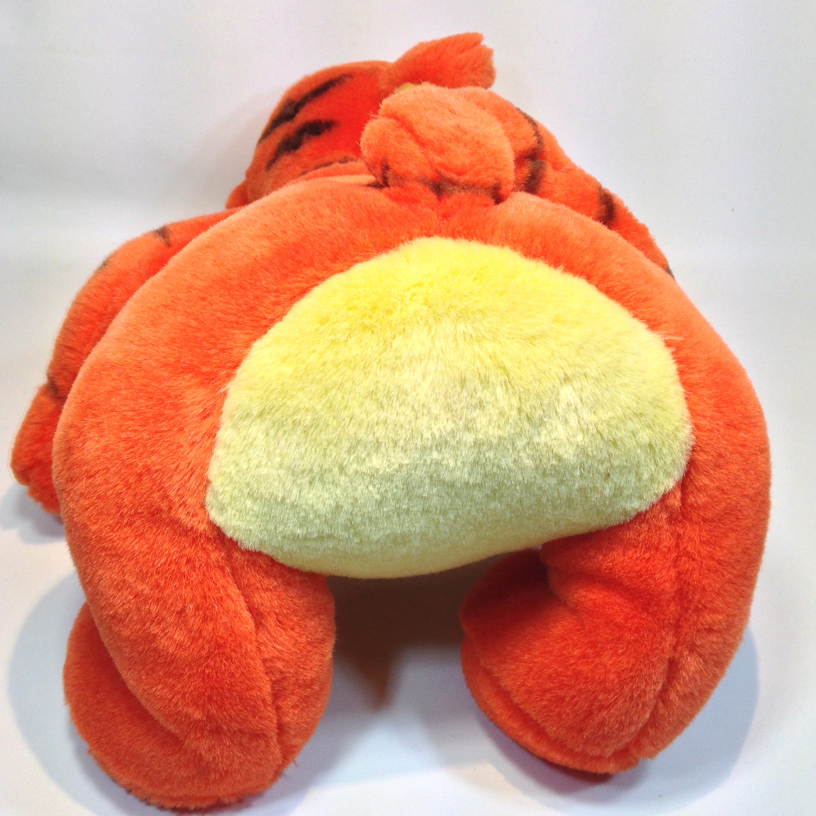 tigger holiday plush