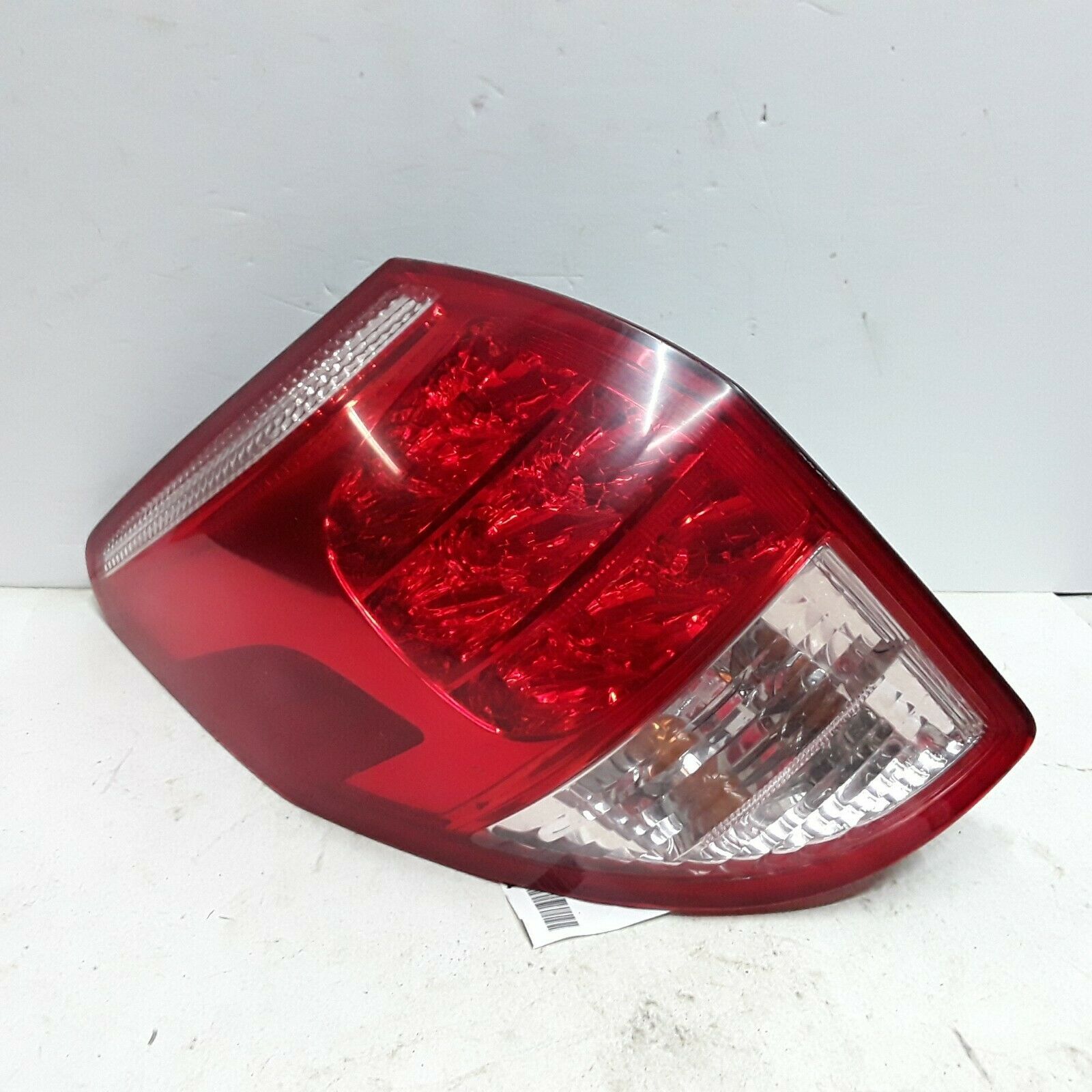 06 07 08 Toyota RAV4 left driver side tail light assembly OEM Tail Lights