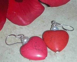 BEAUTIFUL RED HEART TURQUOISE BEADS EARRINGS - $6.99