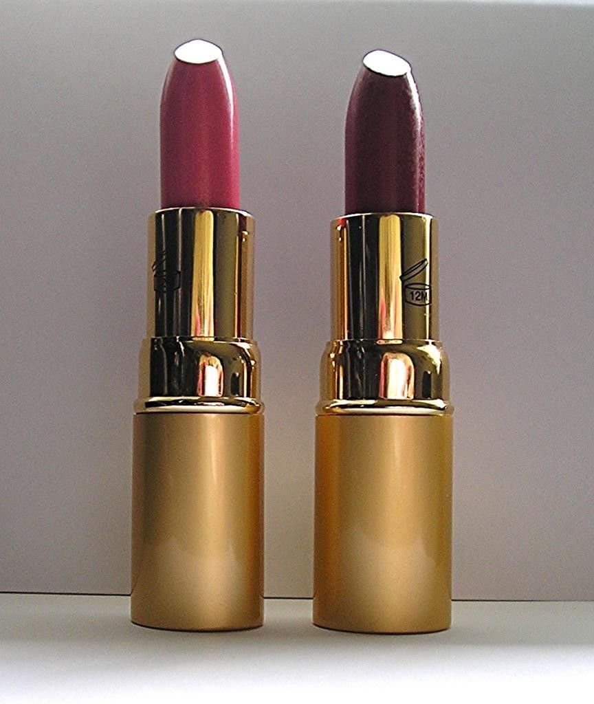 Fashion Fair Finishing Lipstick - YOU CHOOSE COLOR - Retail $16.00 Each