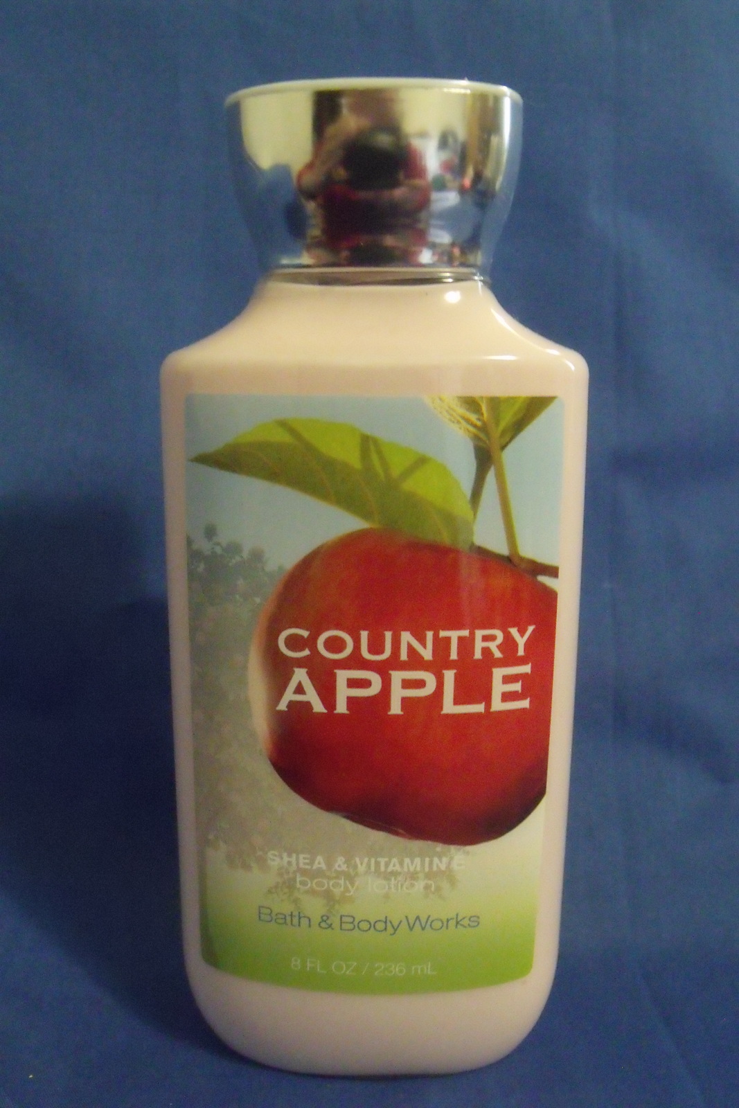 Bath and Body Works New Country Apple Body Lotion 8 oz